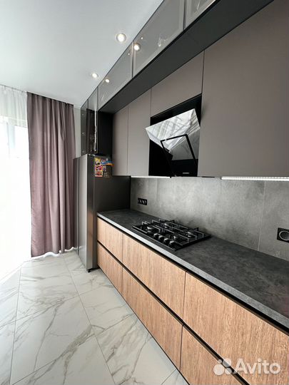 Прямая кухня на заказ. Фабрика