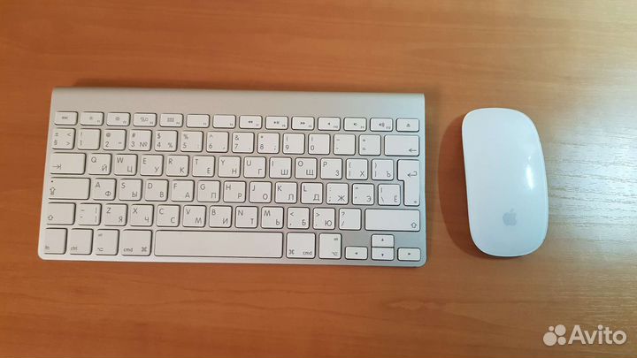 Клавиатура и мышь Apple