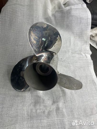 Винт для лодочного мотора