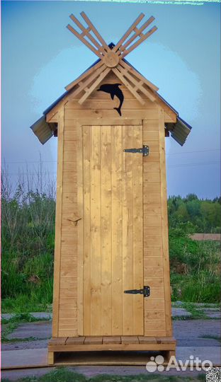 Уличный туалет деревянный