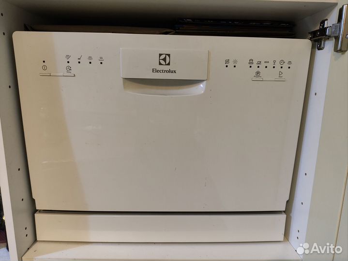 Посудомоечная машина Electrolux ESF 2200 DW
