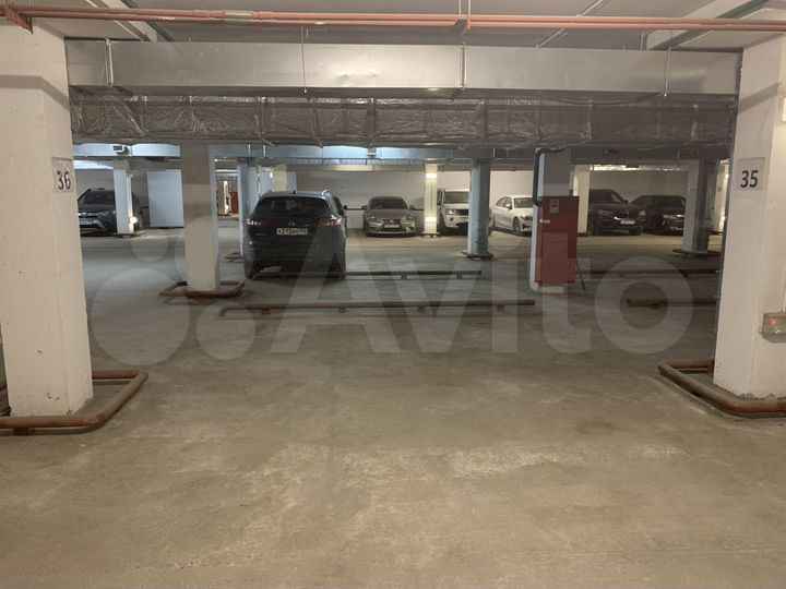Машиноместо, 13 м²