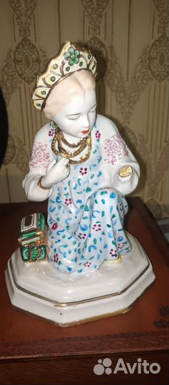 Фарфоровые статуэтки
