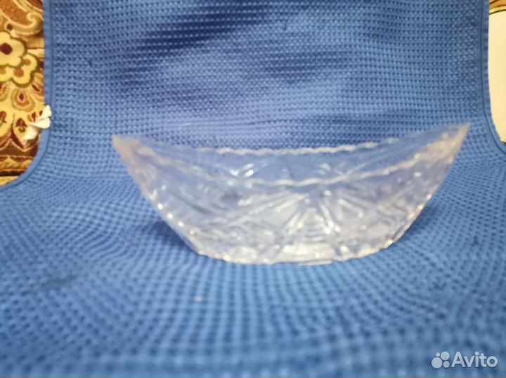 Конфетница-ладья хрустальная