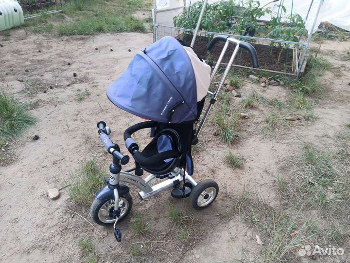 Прогулочная коляска