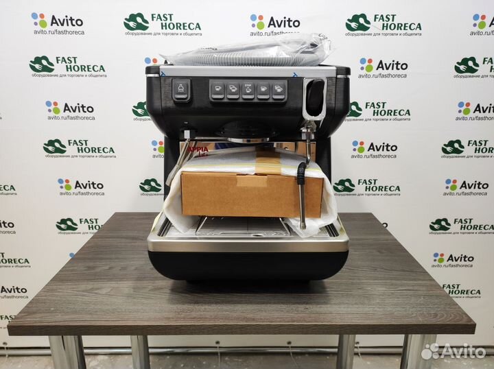 Кофемашина Nuova Simonelli Appia life 1gr V