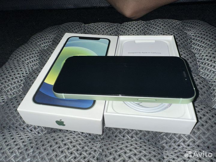 Телефон iPhone 12 64gb