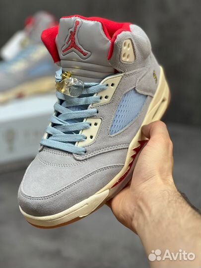 Кроссовки nike air jordan 5 зимние