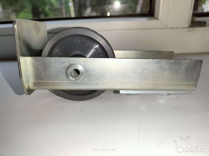 Улавливатель для откатных ворот Ролтэк