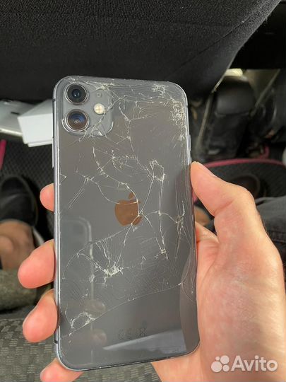 iPhone 11, 64 ГБ