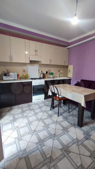 2-к. квартира, 67 м², 8/16 эт.