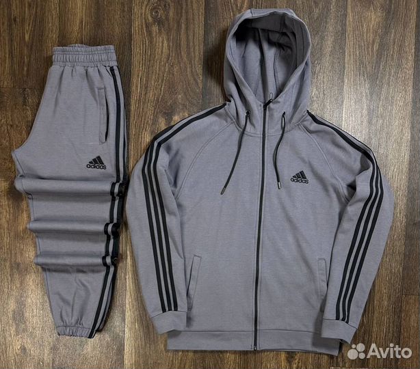 Спортивный костюм Adidas