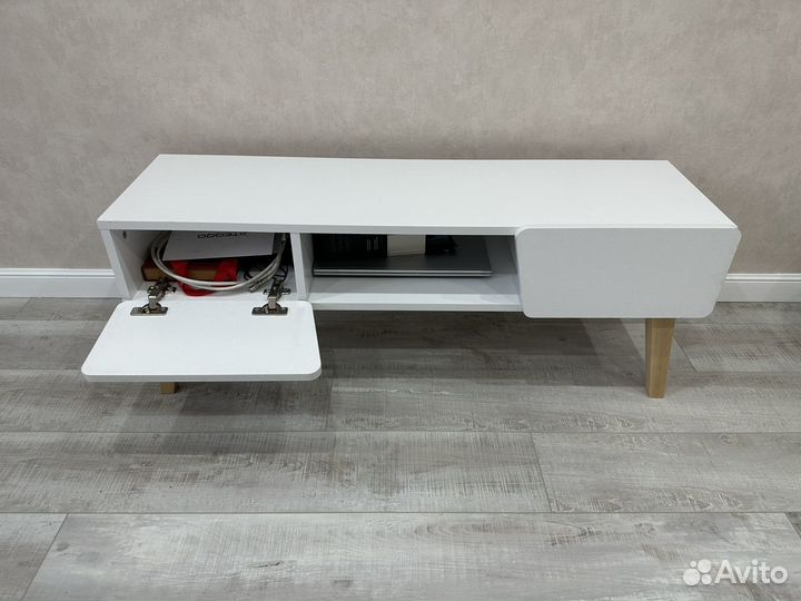 Тумба под телевизор