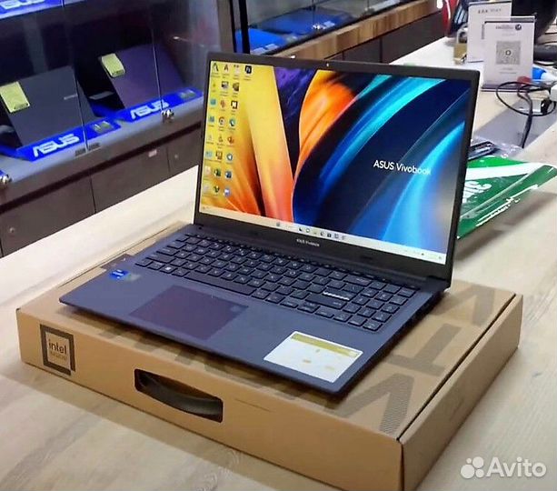 Asus vivobook X1502ZA bq1954 12500H 8/512