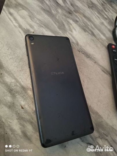 Телефон Sony xperia e5