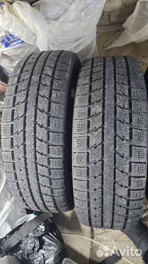 Toyo Observe GSi-5 225/65 R17 102Q