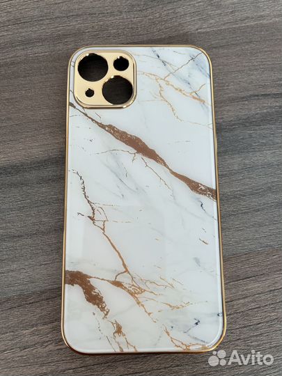 Чехол на iPhone 13