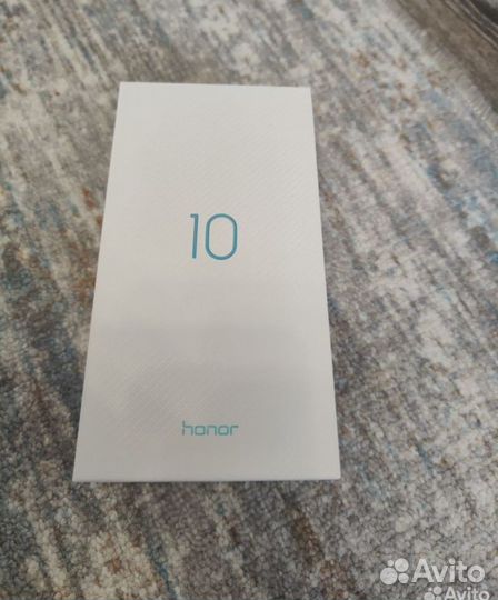 HONOR 10, 4/64 ГБ