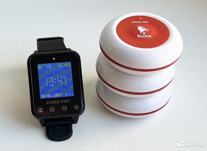 Комплект вызова: кнопка вызова официанта и часы