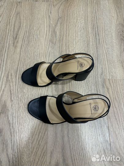 Босоножки эконика 37 размер черные