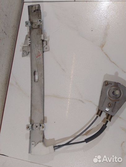 Стеклоподъемник передний правый Kia Rio A5D 2001