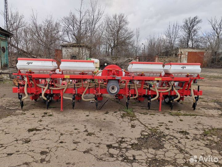 Сеялка Agromaster Planter D8, 2012