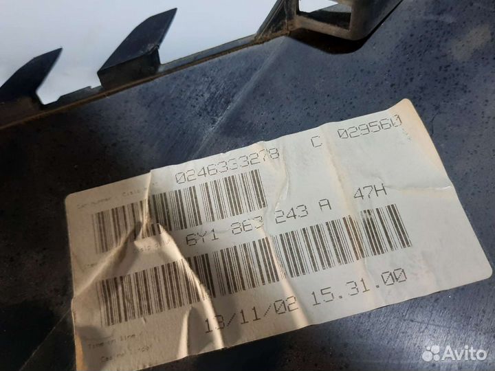 Консоль передняя часть Skoda Fabia 1