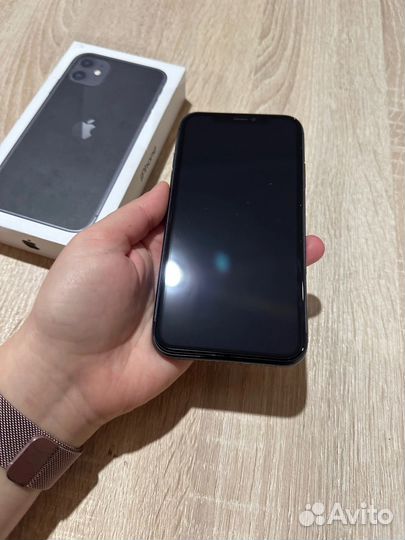 iPhone 11, 64 ГБ