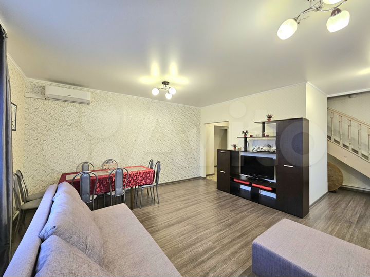 Дом 155,5 м² на участке 9,5 сот.