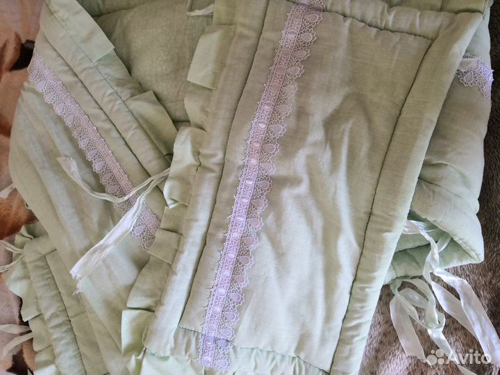 Бортики в кроватку