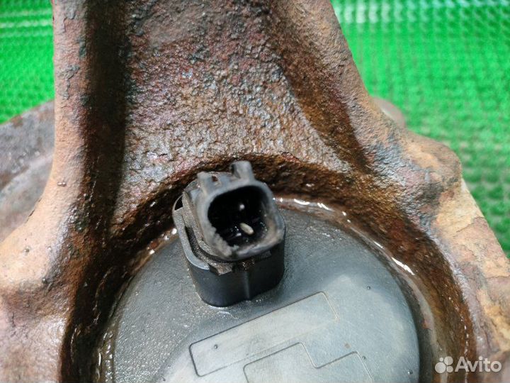 Кулак поворотный задний правый Ford Mondeo 3 cjba