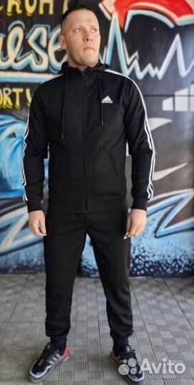 Спортивный костюм мужской adidas