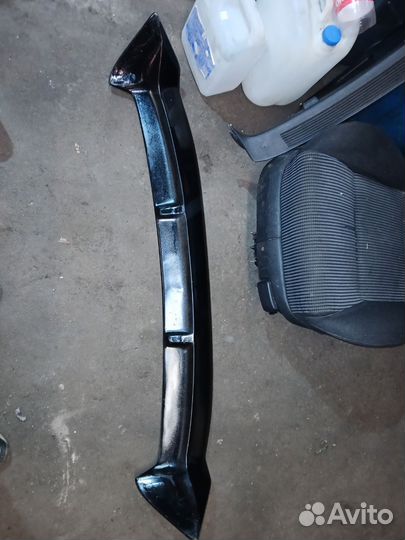 Спойлер Volkswagen Golf 4