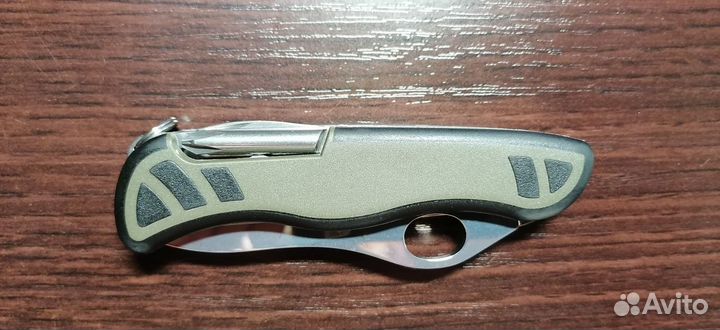 Нож victorinox military. новый. оригинал