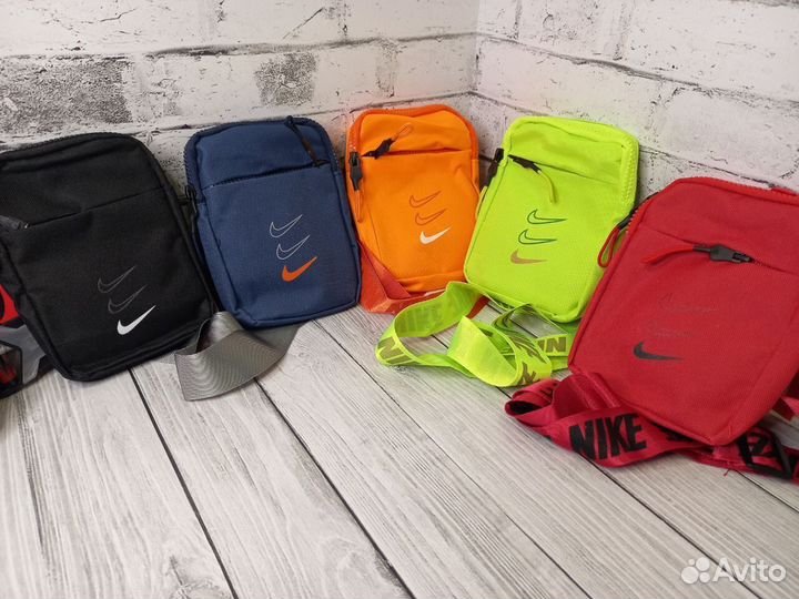 Сумка Nike через плечо