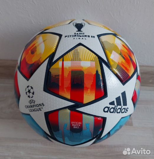 Футбольный мяч Лига чемпионов Санкт Петербург 2022