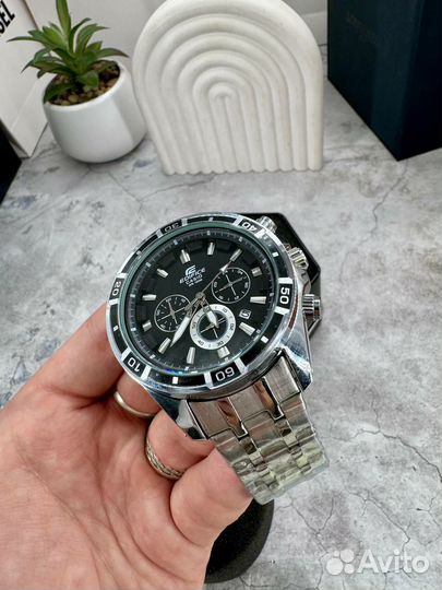 Мужские наручные часы Casio Edifice