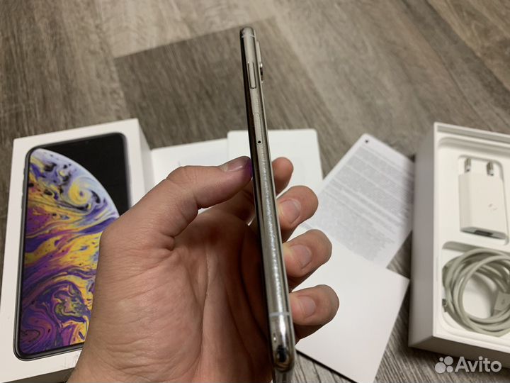 iPhone Xs Max, 64 ГБ