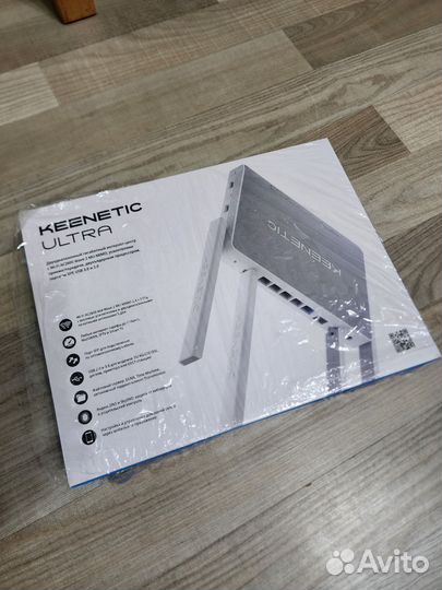 Роутер Wi-Fi Keenetic Ultra KN-1810