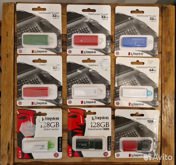 USB-флешка Kingston 32GB, 64GB, 128GB