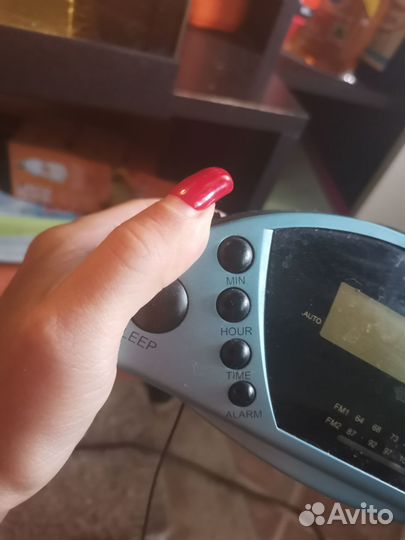 Электронные часы Vitek