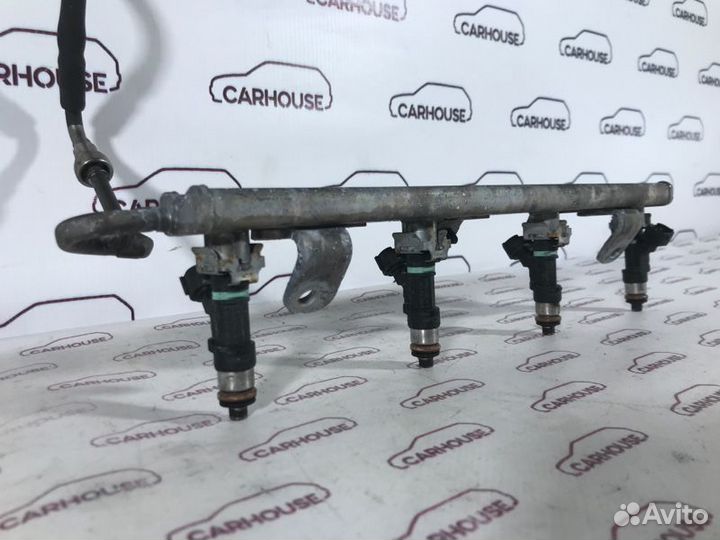 Рампа с форсунками Nissan X-Trail QR25DE