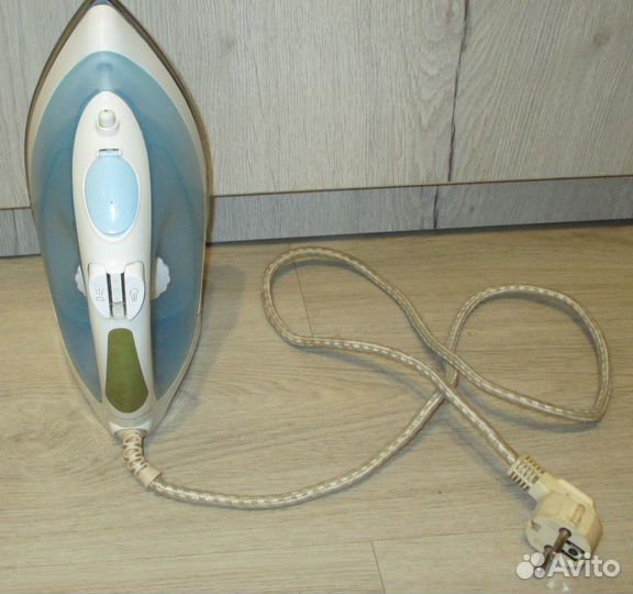 Утюг sterlingg st-6558