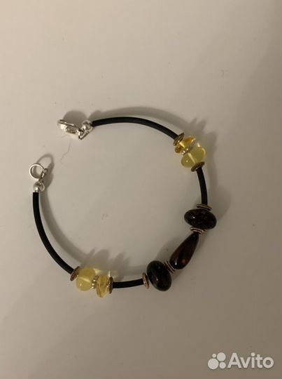 Браслет с янтарем