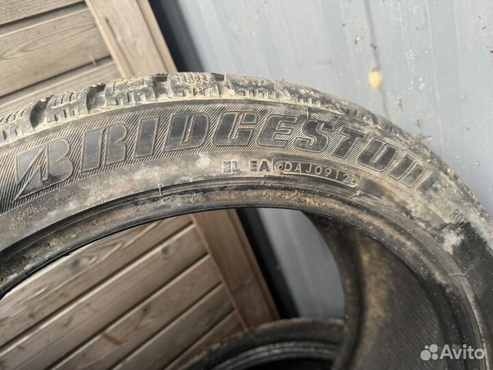 Bridgestone Blizzak RFT 275/40 R20