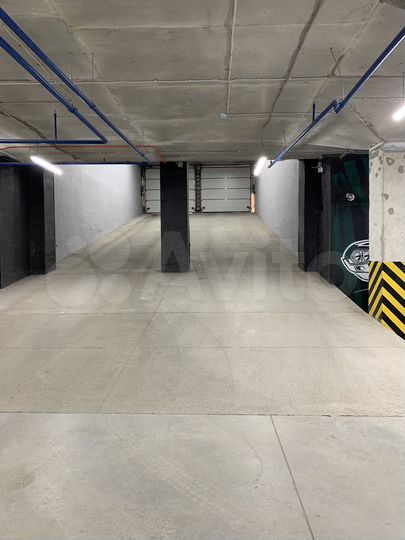 Машиноместо, 13 м²