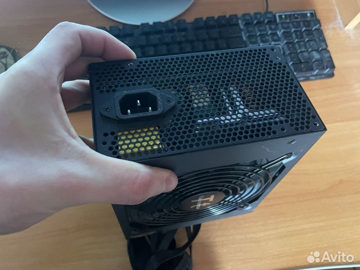 Блок питания thermaltake 1000w