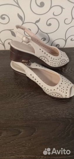 Босоножки женские новые 36