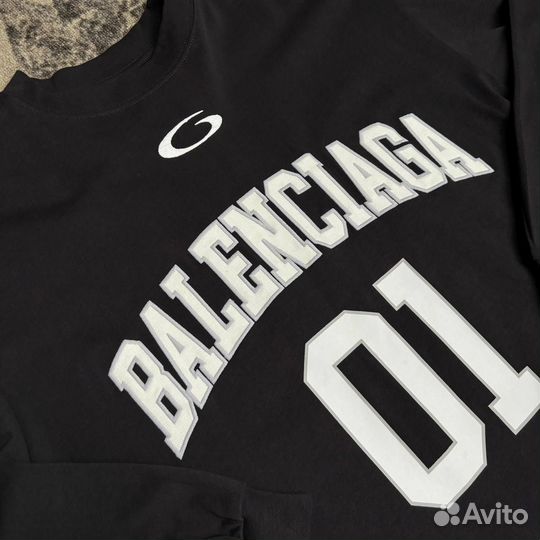 Лонгслив Balenciaga