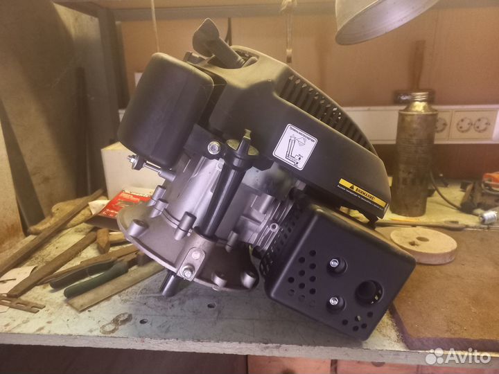 Двигатель с вертикальным валом сhampion G160VK/2